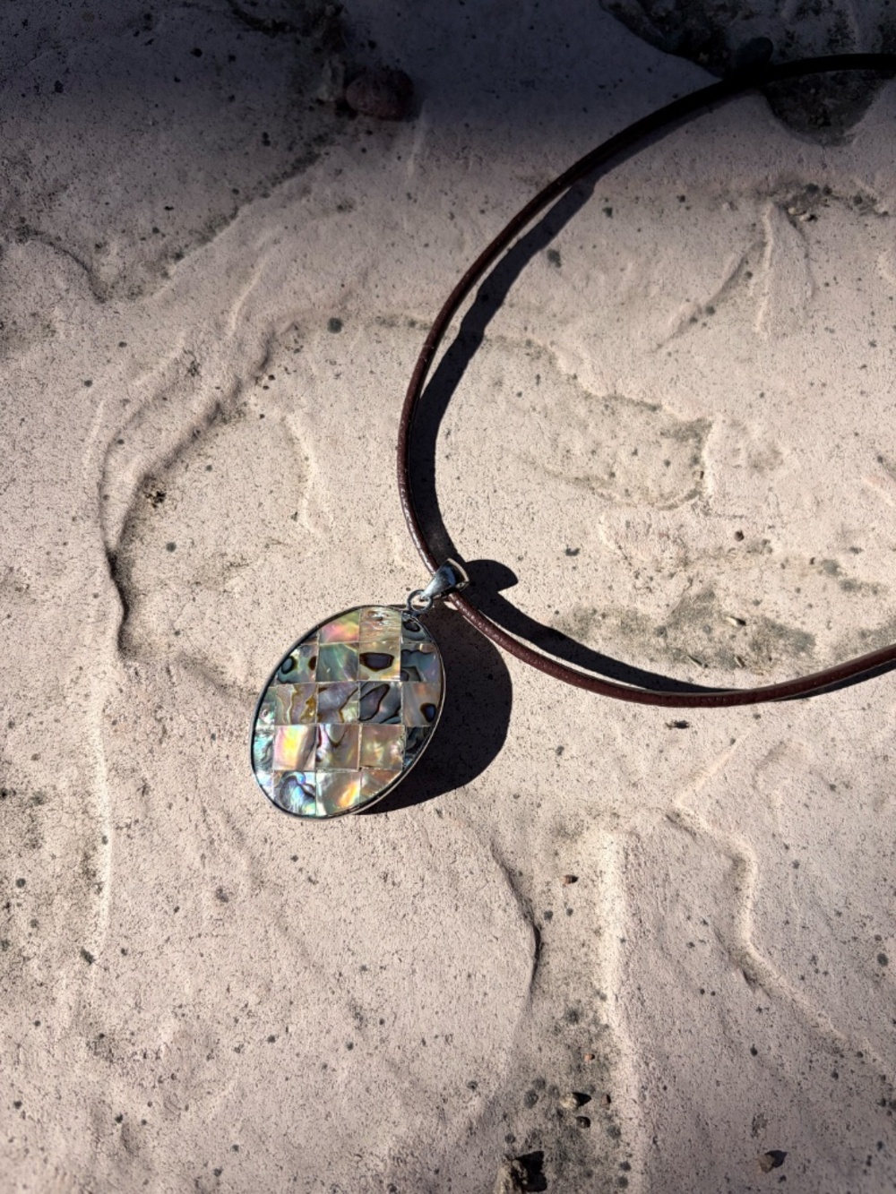 Abalone Shell Necklace - Picture 2 of 3